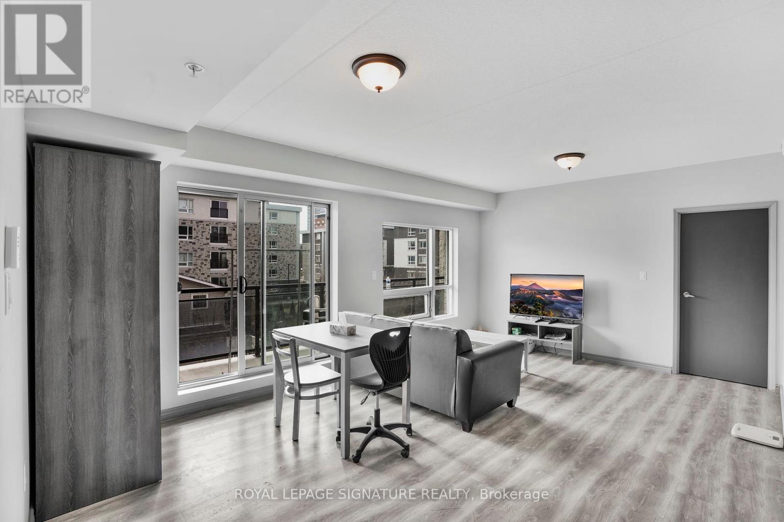 H404 - 275 Larch Street, Waterloo, Ontario  N2L 3R2 - Photo 16 - X12049250