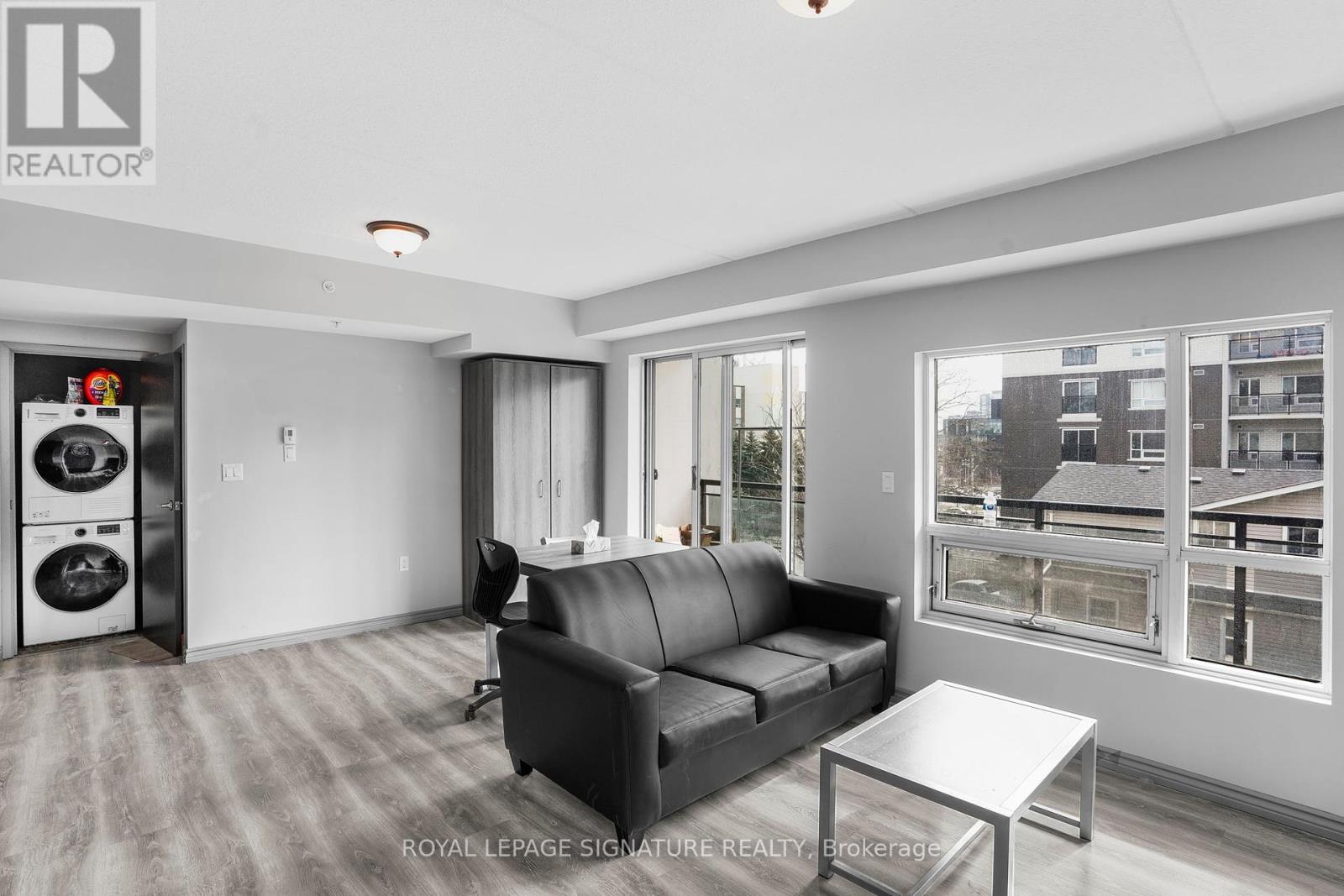 H404 - 275 Larch Street, Waterloo, Ontario  N2L 3R2 - Photo 18 - X12049250