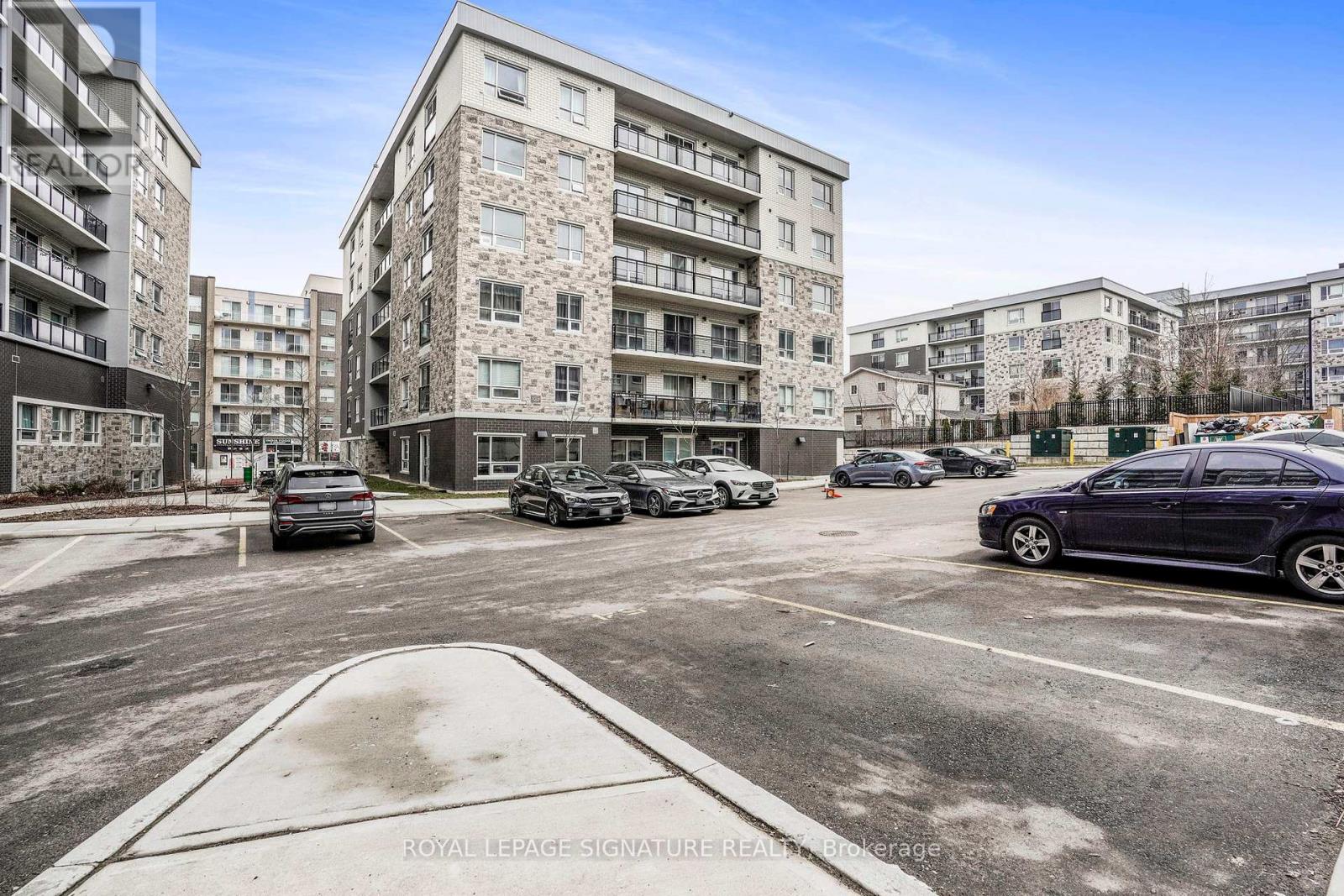 H404 - 275 Larch Street, Waterloo, Ontario  N2L 3R2 - Photo 4 - X12049250