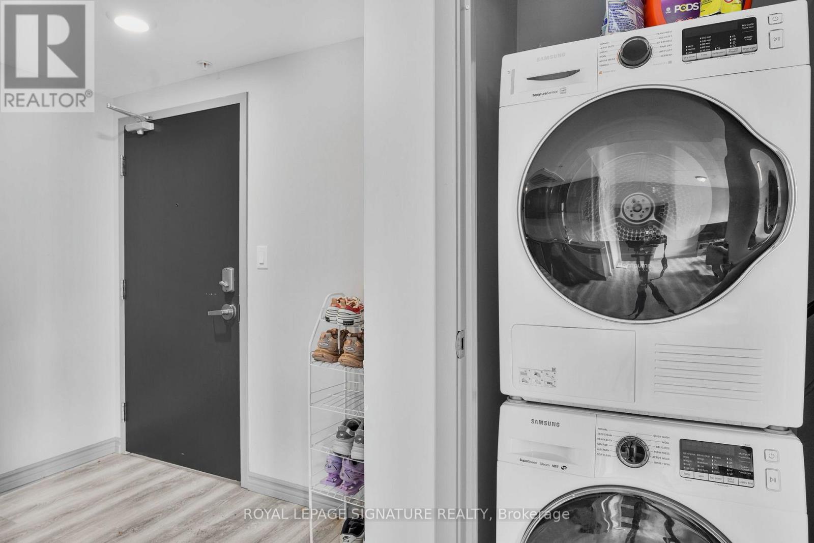 H404 - 275 Larch Street, Waterloo, Ontario  N2L 3R2 - Photo 8 - X12049250