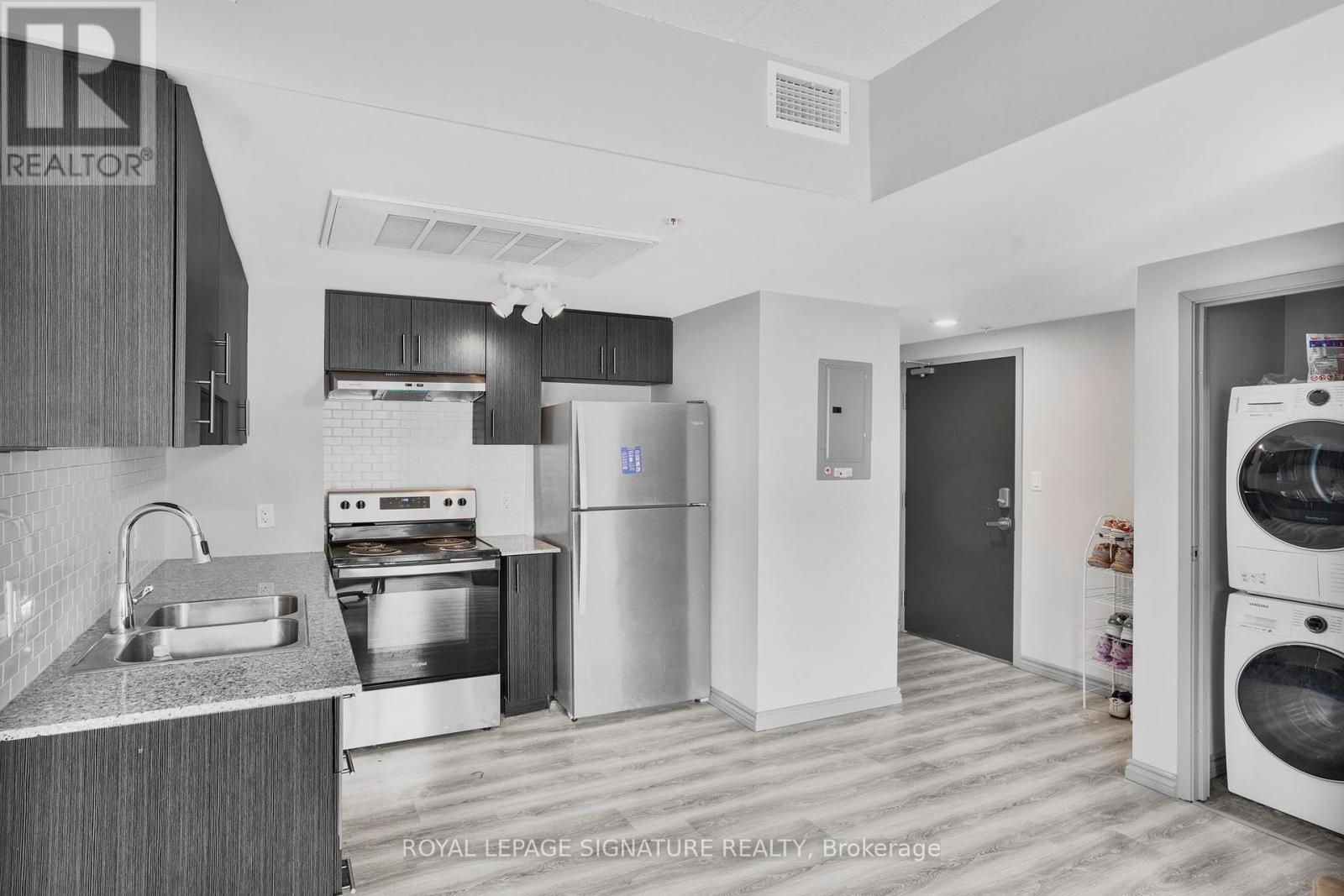 H404 - 275 Larch Street, Waterloo, Ontario  N2L 3R2 - Photo 9 - X12049250