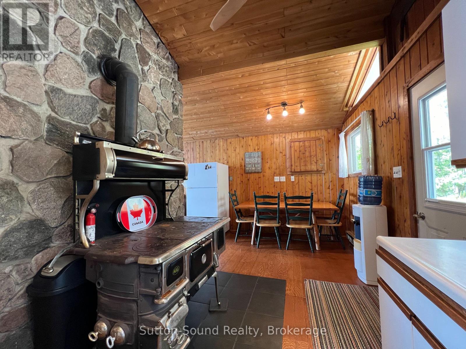 270 Barney's Boulevard, Northern Bruce Peninsula, Ontario  N0H 1W0 - Photo 8 - X12049272