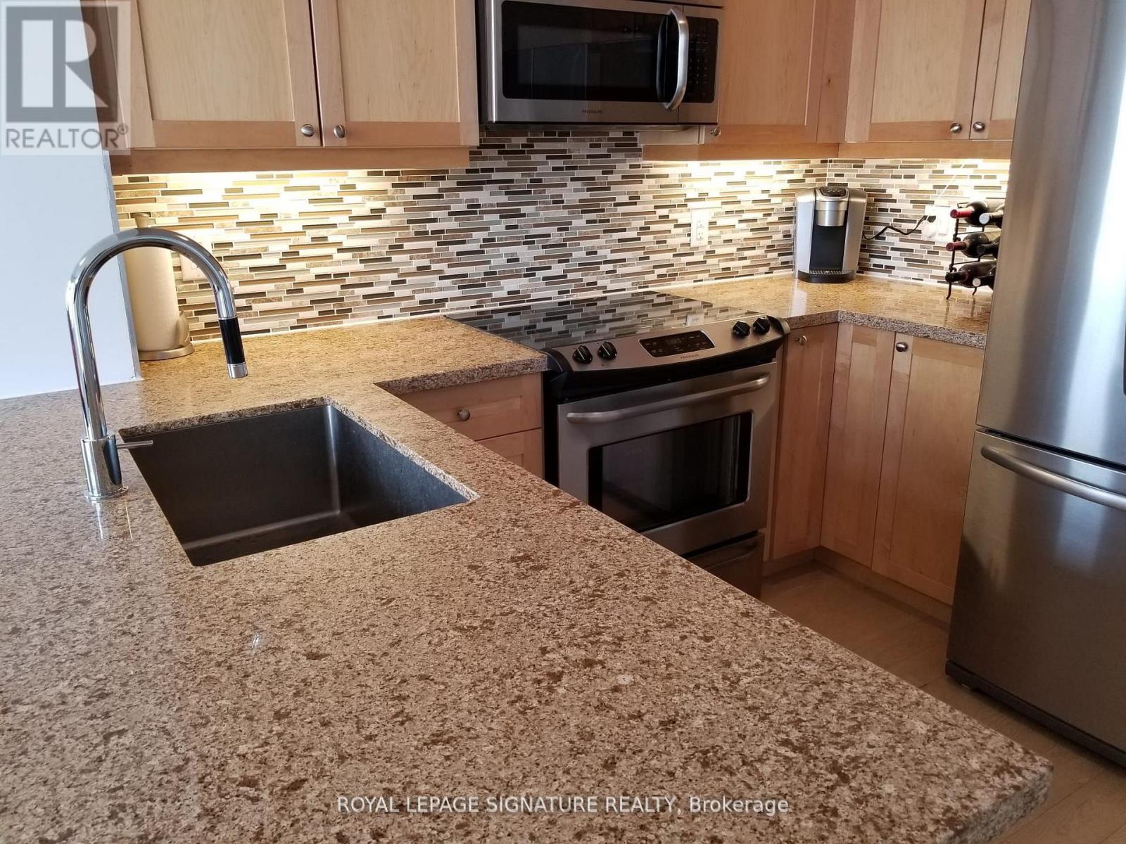 919 - 12 Woodstream Boulevard, Vaughan, Ontario  L4L 8C3 - Photo 14 - N12049280