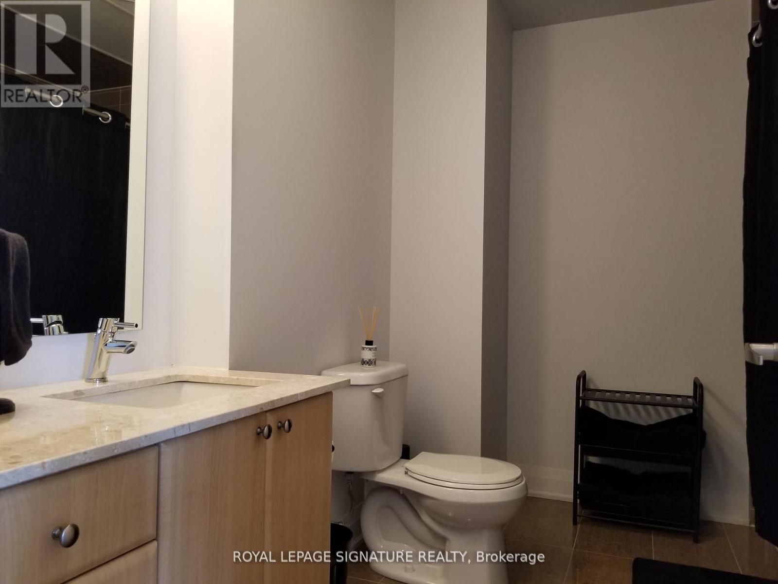 919 - 12 Woodstream Boulevard, Vaughan, Ontario  L4L 8C3 - Photo 16 - N12049280
