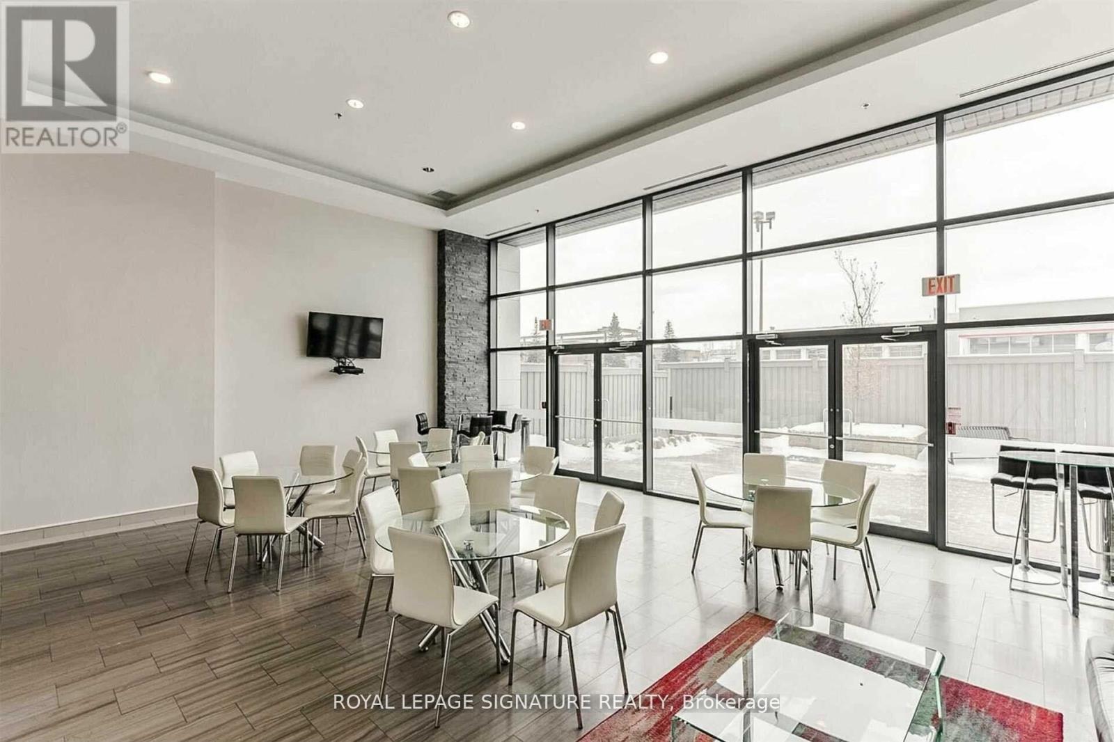 919 - 12 Woodstream Boulevard, Vaughan, Ontario  L4L 8C3 - Photo 4 - N12049280