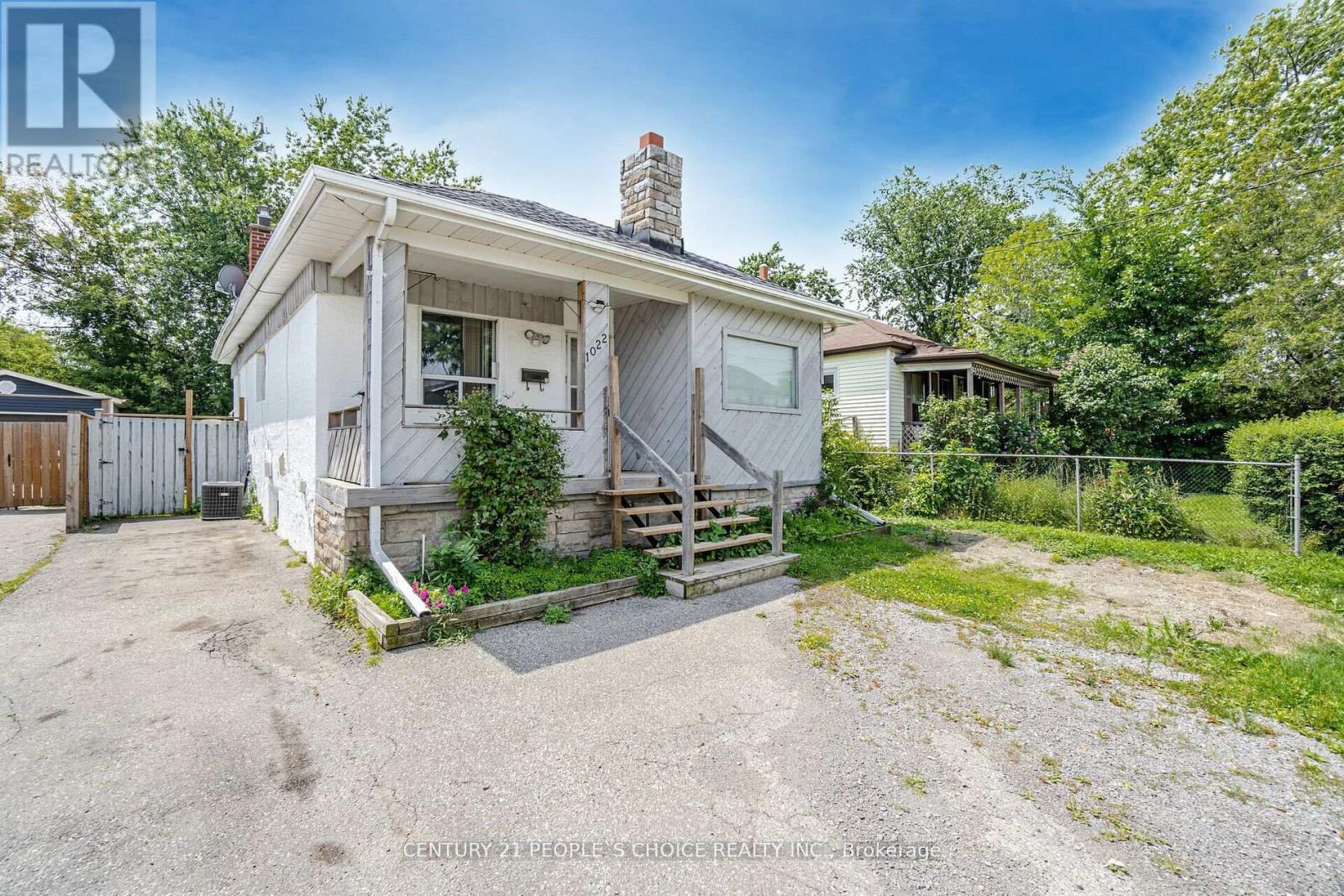 Property at 1022 EDGELEIGH AVENUE image 4