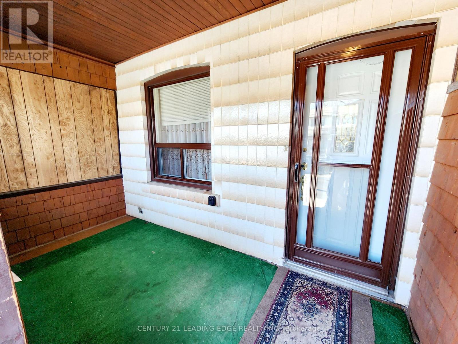 Property at 635 COXWELL AVENUE image 4