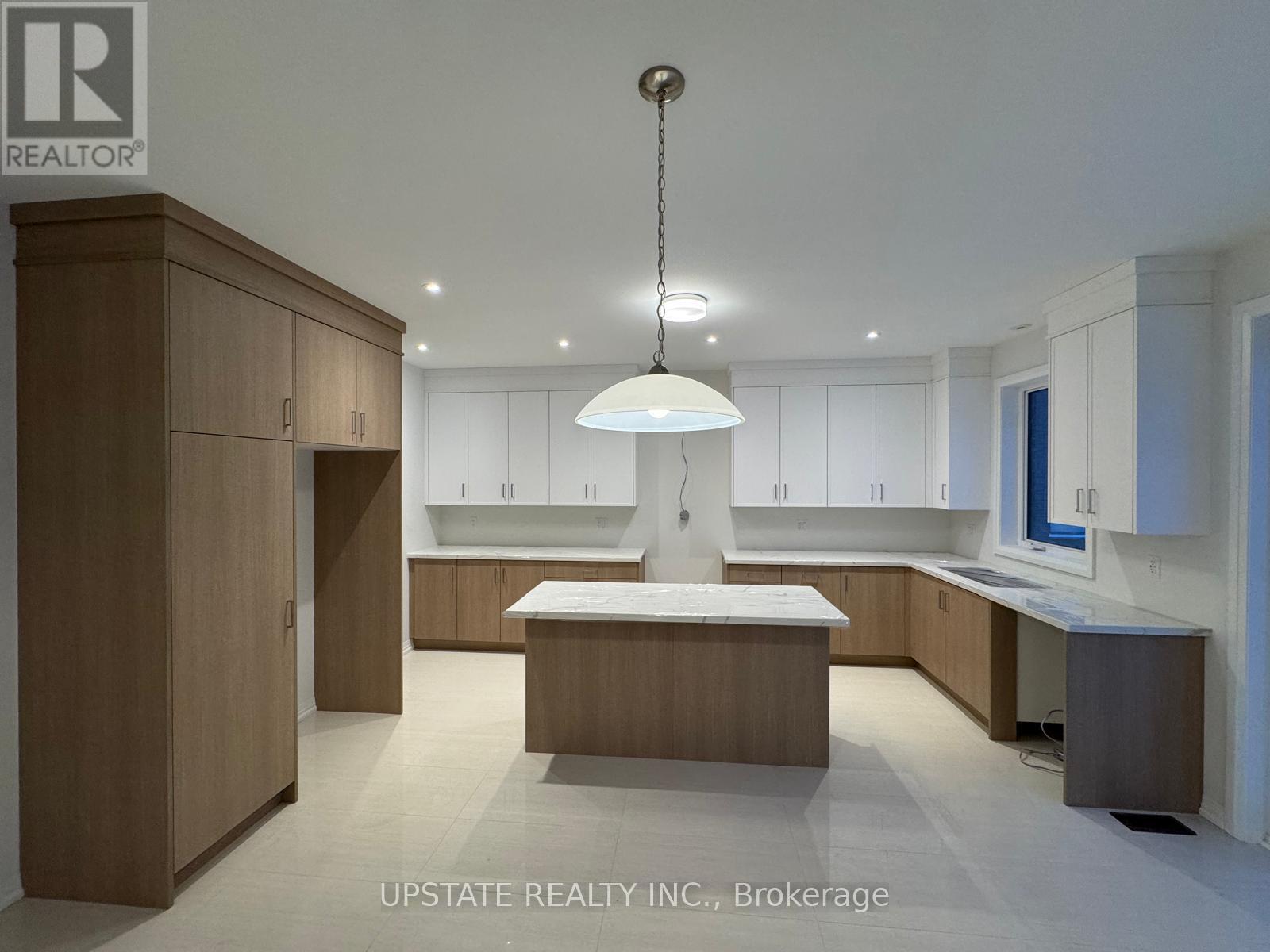 Property at 4 DOLOMITE DRIVE image 3