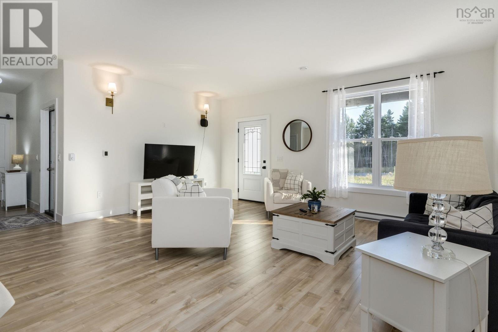 329 Orchid Court, Middle Sackville, Nova Scotia  B4E 0X2 - Photo 8 - 202506176