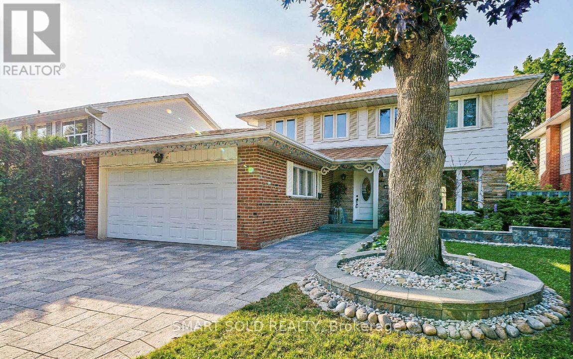 Property at 47 GLOXINIA CRESCENT image 2