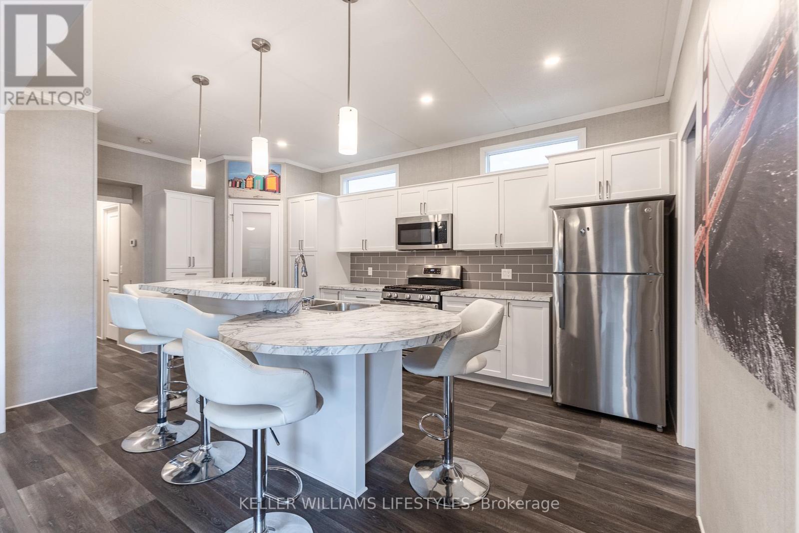 61 - 77683 Bluewater Highway, Bluewater, Ontario  N0M 1G0 - Photo 5 - X12047923