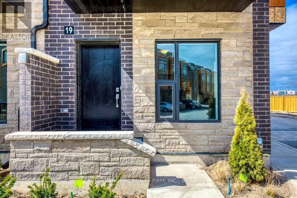 Property at 19 - 200 MALTA AVENUE image 3