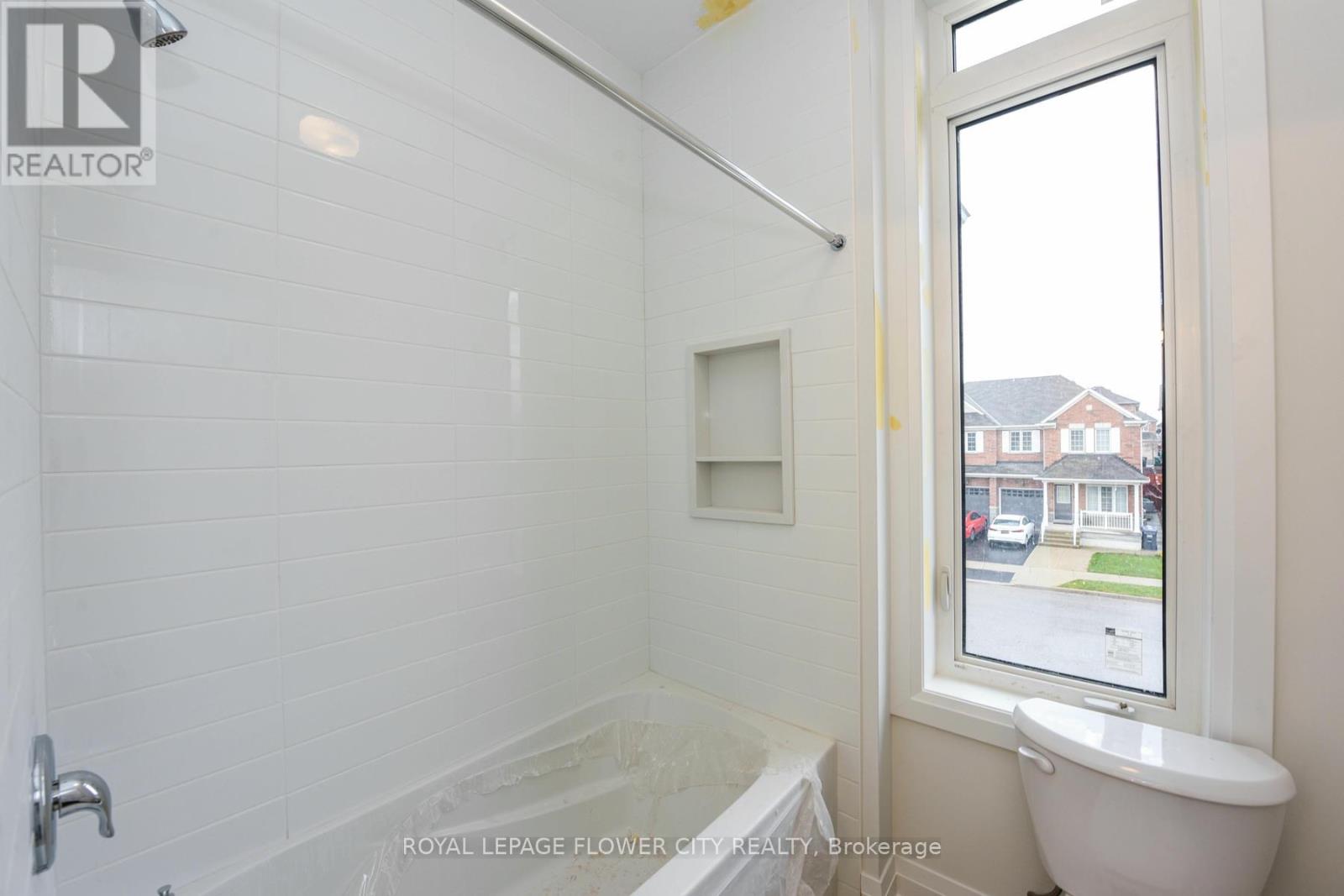 2 Dolomite Drive, Brampton (Bram East), Ontario  L6P 4R6 - Photo 24 - W12049376