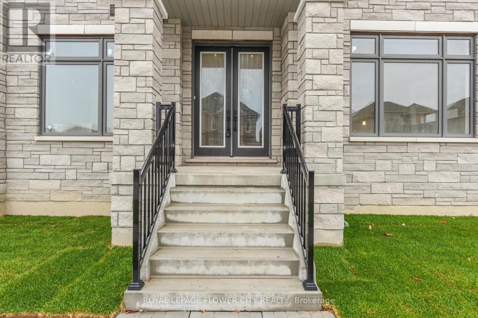 Property at 2 DOLOMITE DRIVE image 3
