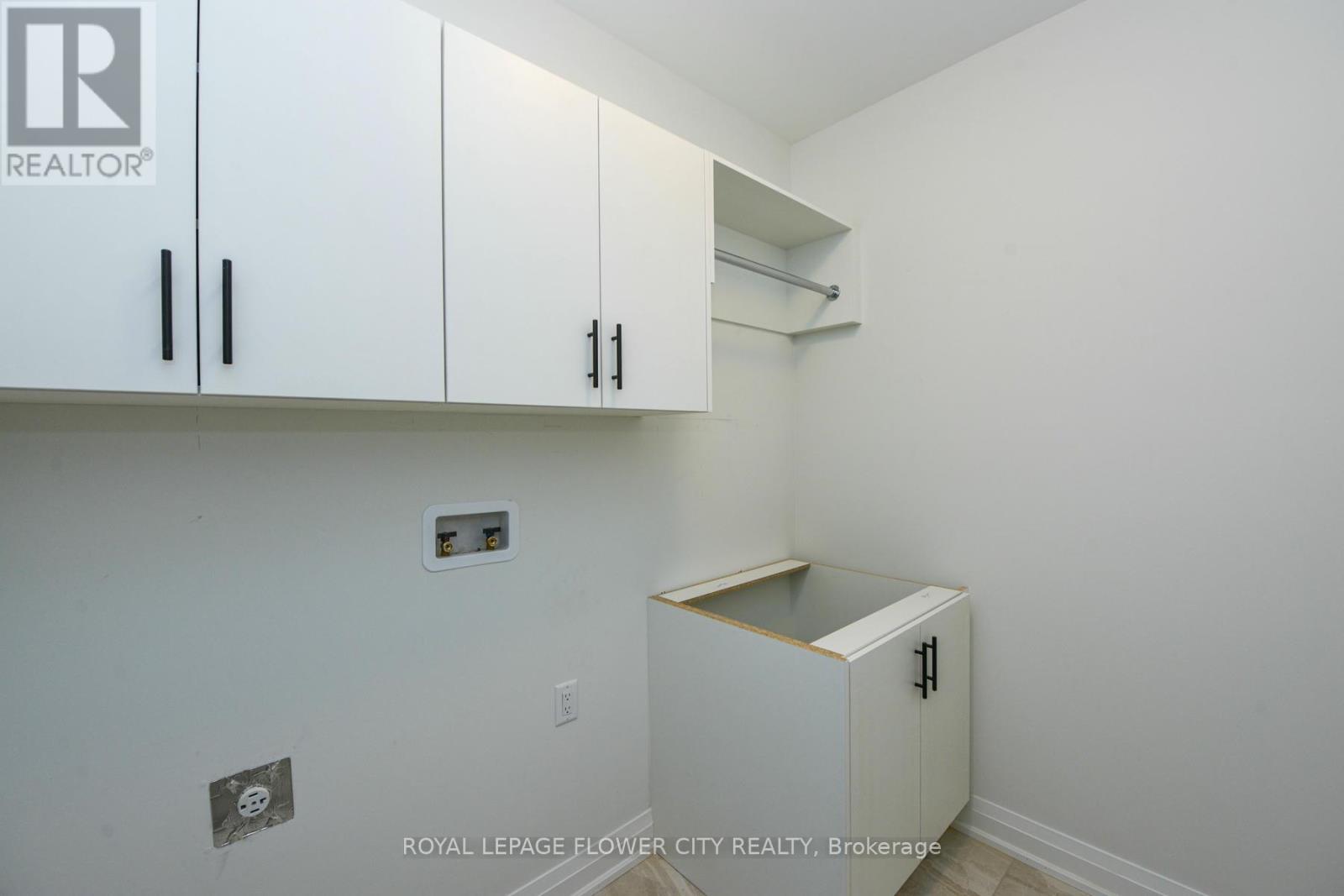 2 Dolomite Drive, Brampton (Bram East), Ontario  L6P 4R6 - Photo 32 - W12049376