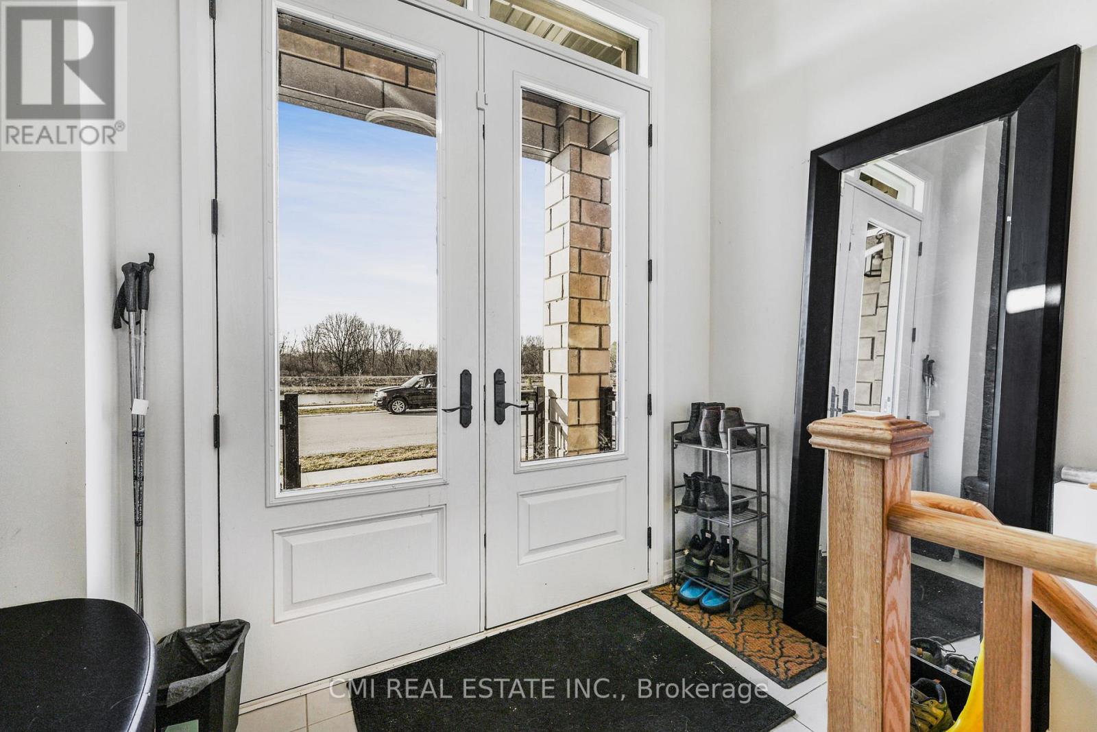Property at 1403 UPPER THAMES DRIVE image 5