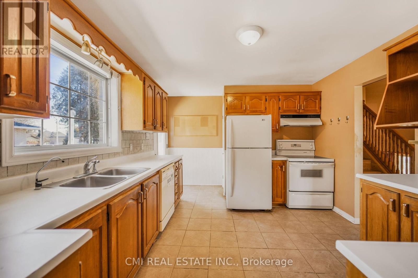 1 Scott Crescent, Perth, Ontario  K7H 3J2 - Photo 12 - X12049381