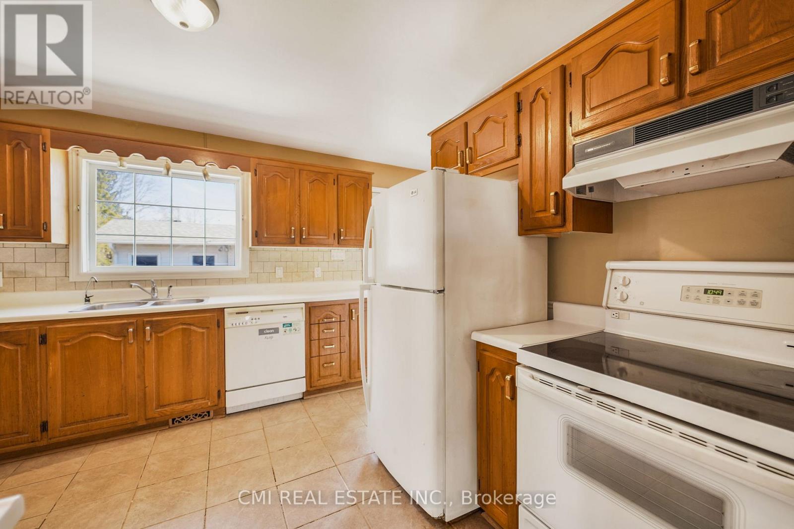 1 Scott Crescent, Perth, Ontario  K7H 3J2 - Photo 16 - X12049381