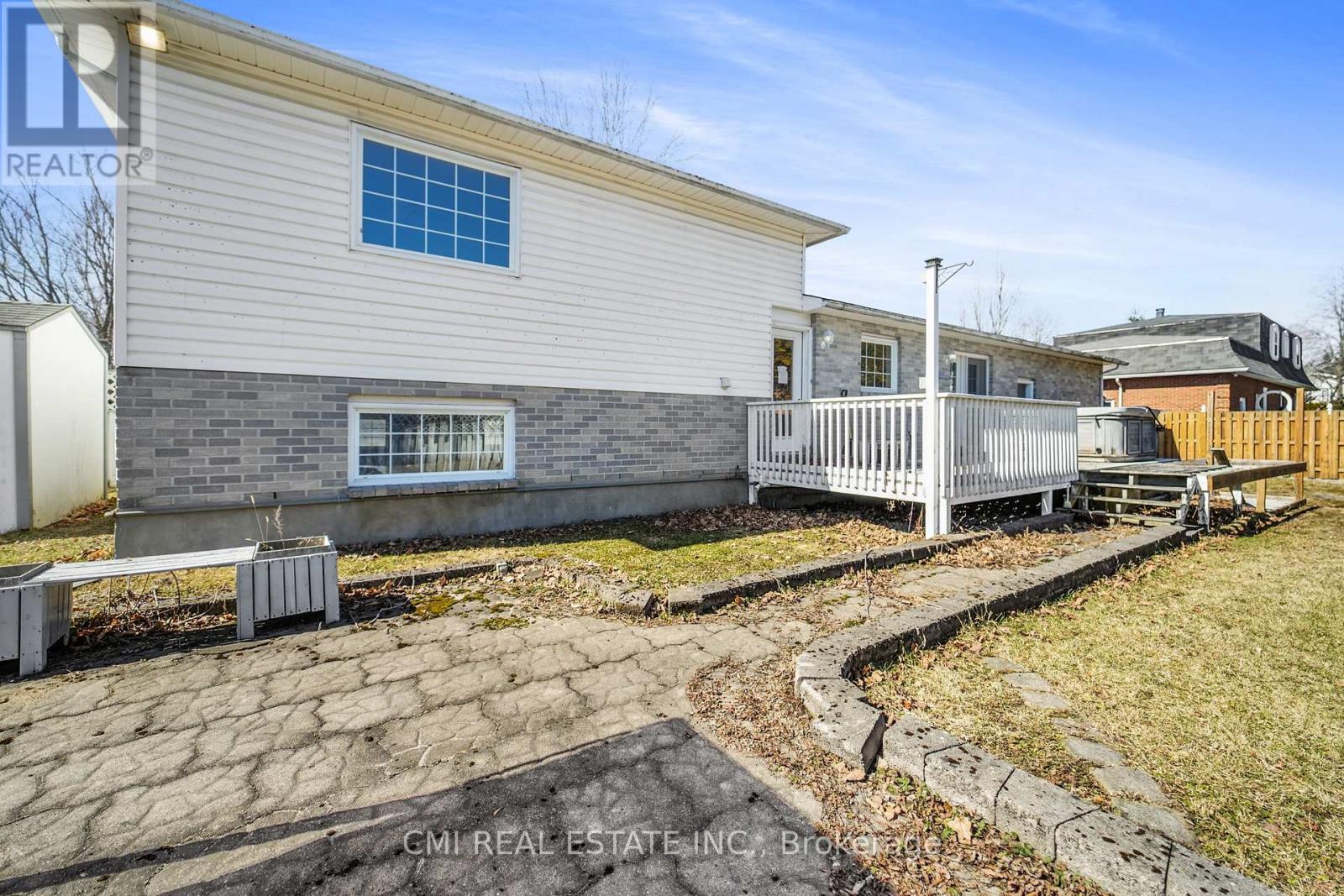 1 Scott Crescent, Perth, Ontario  K7H 3J2 - Photo 38 - X12049381