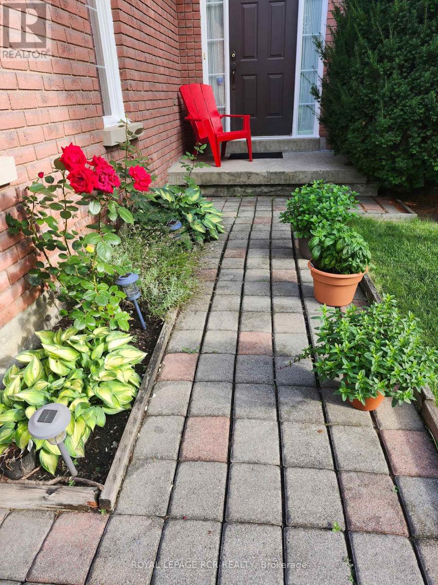 611 Gagnon Place, Newmarket (Stonehaven-Wyndham), Ontario  L3X 1V8 - Photo 39 - N12049401