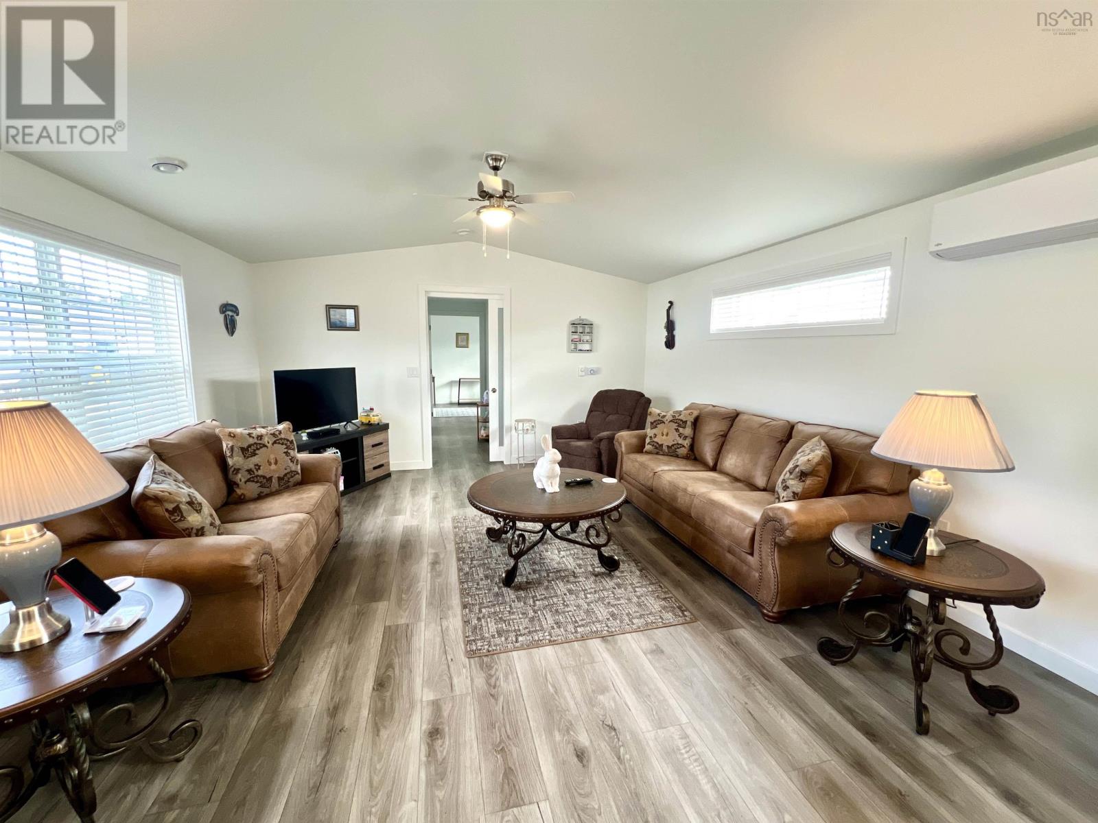 4 Macleod Avenue, Port Hawkesbury, Nova Scotia  B9A 3L5 - Photo 11 - 202506177