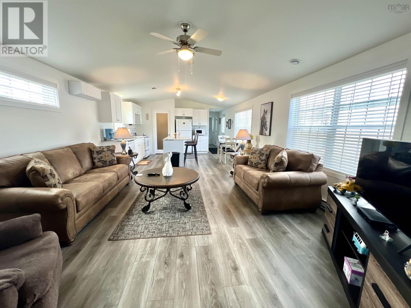 4 Macleod Avenue, Port Hawkesbury, Nova Scotia  B9A 3L5 - Photo 12 - 202506177