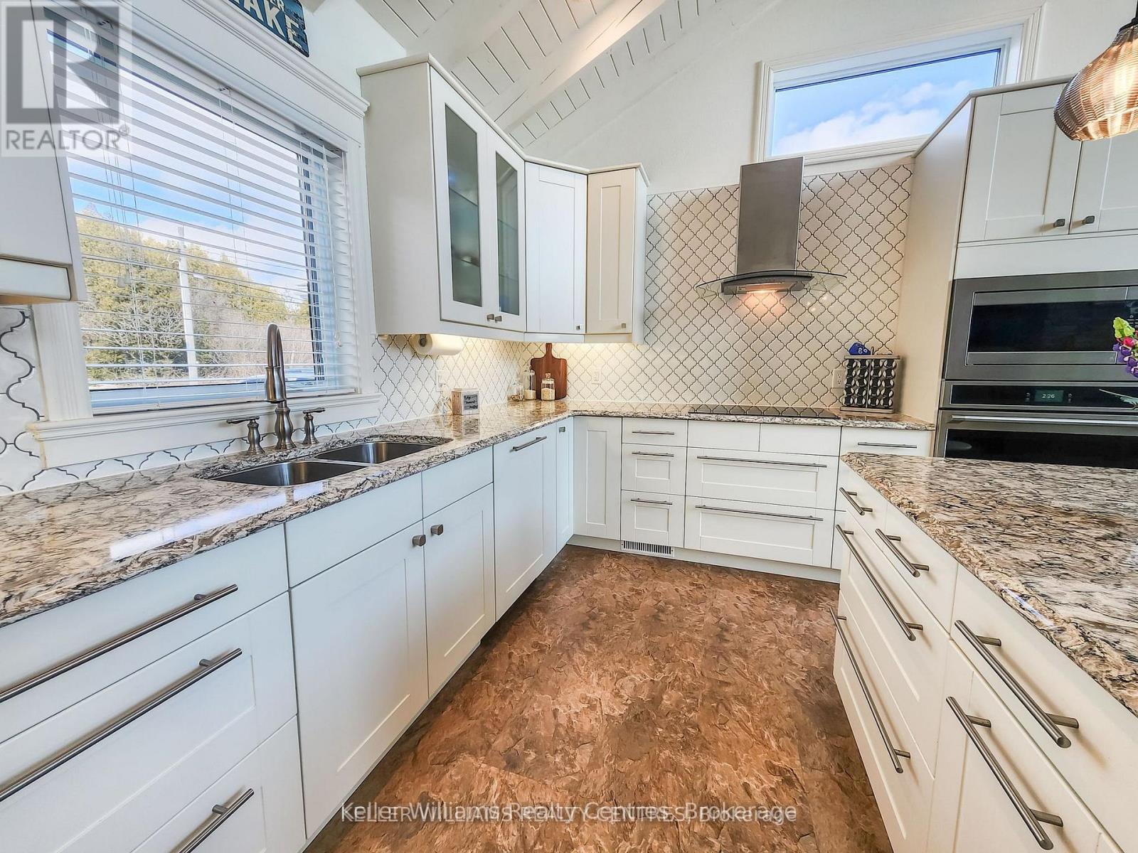 74 North Shore Road, Northern Bruce Peninsula, Ontario  N0H 1W0 - Photo 14 - X12049412