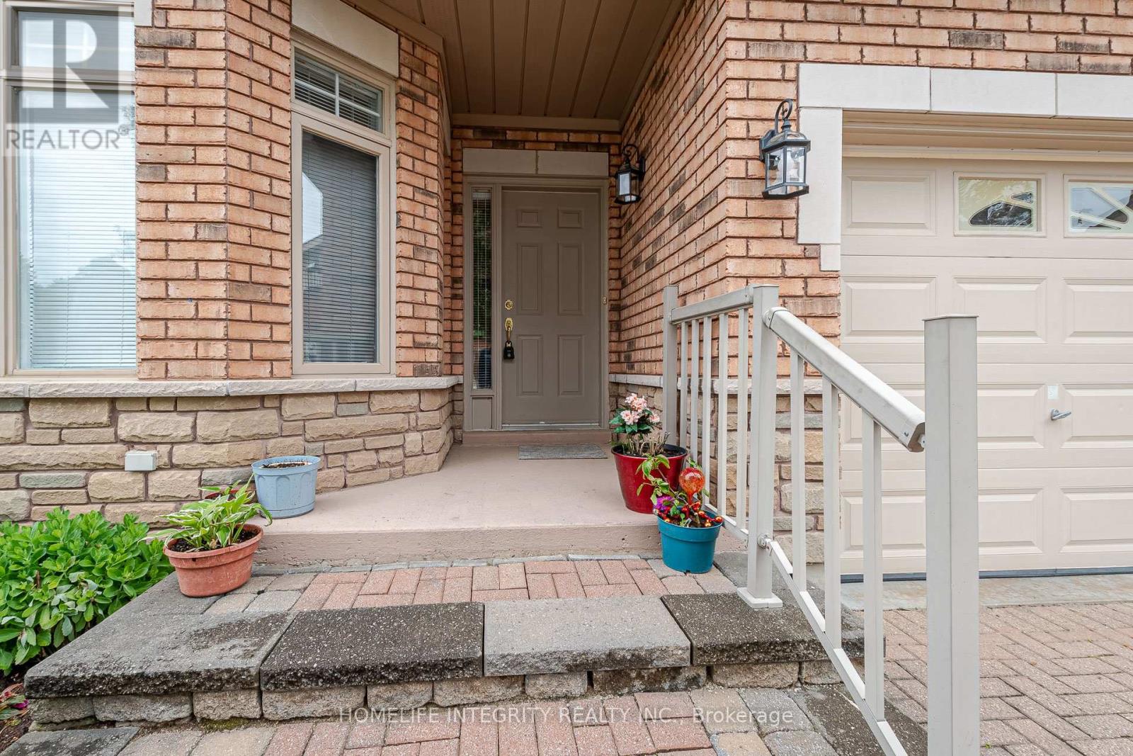 Property at 23 - 6 LA COSTA COURT image 2