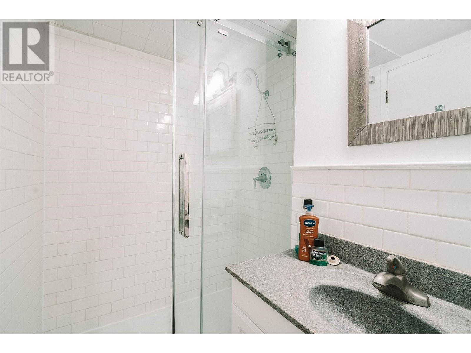 304 1534 Harwood Street, Vancouver, British Columbia  V6G 1X9 - Photo 11 - R2983106