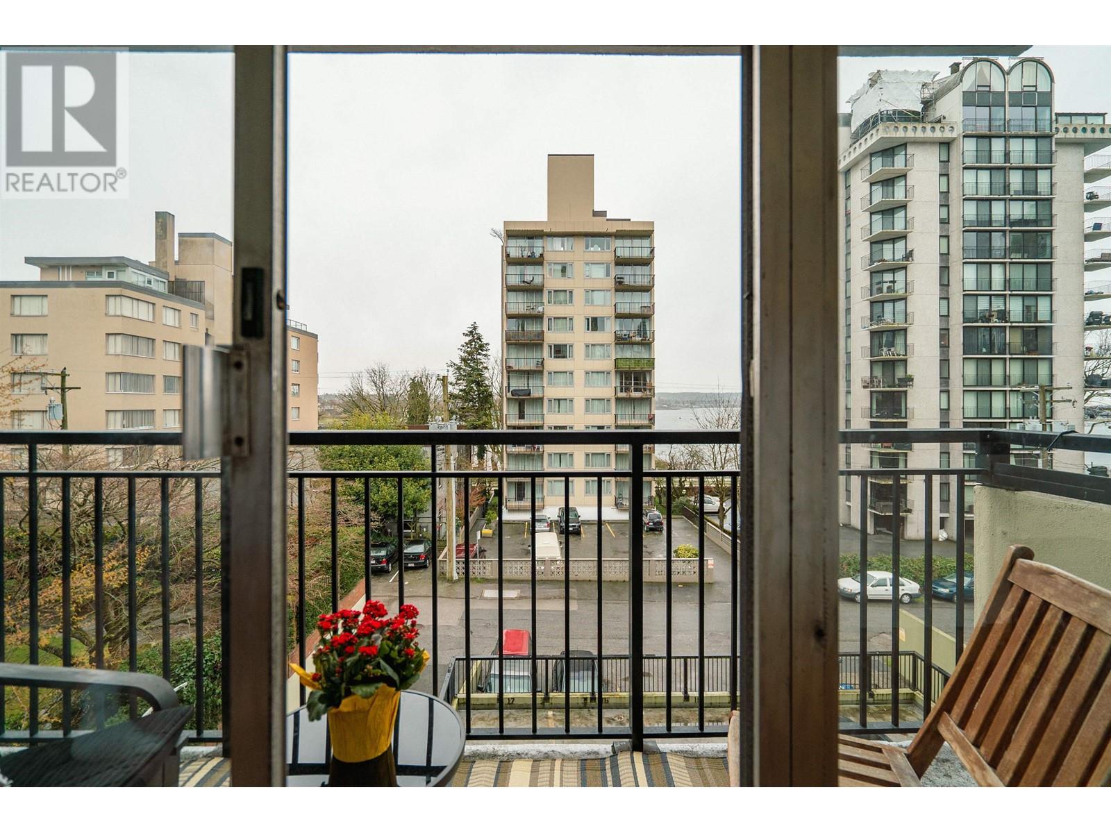 304 1534 Harwood Street, Vancouver, British Columbia  V6G 1X9 - Photo 12 - R2983106