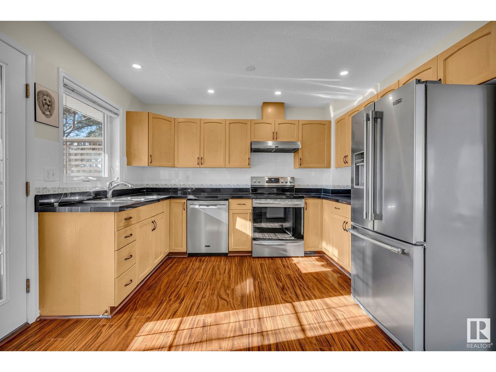 Property at #23 64 BLACKBURN DR W SW image 5