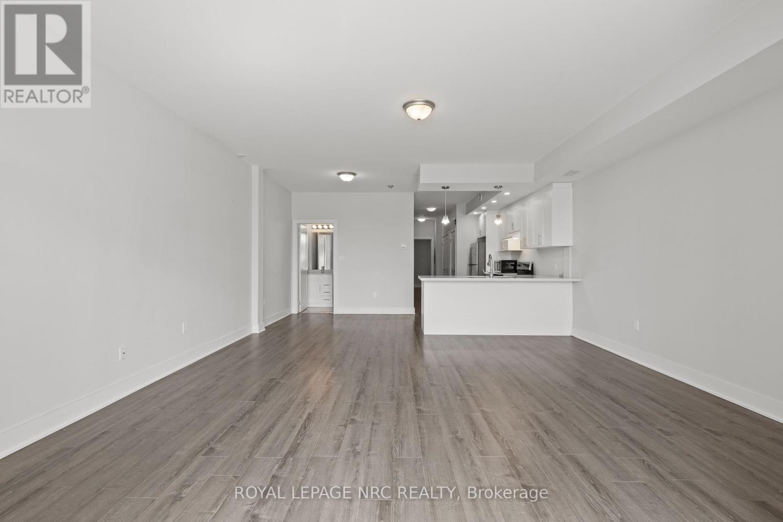 106 - 3710 Main Street, Niagara Falls, Ontario  L2G 6B1 - Photo 12 - X12049491