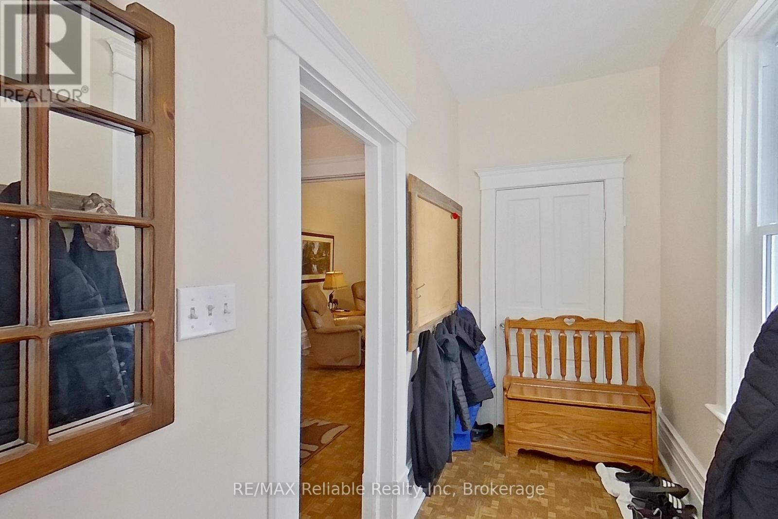 121 Brock Street, Goderich, Ontario  N7A 1R2 - Photo 2 - X11983808