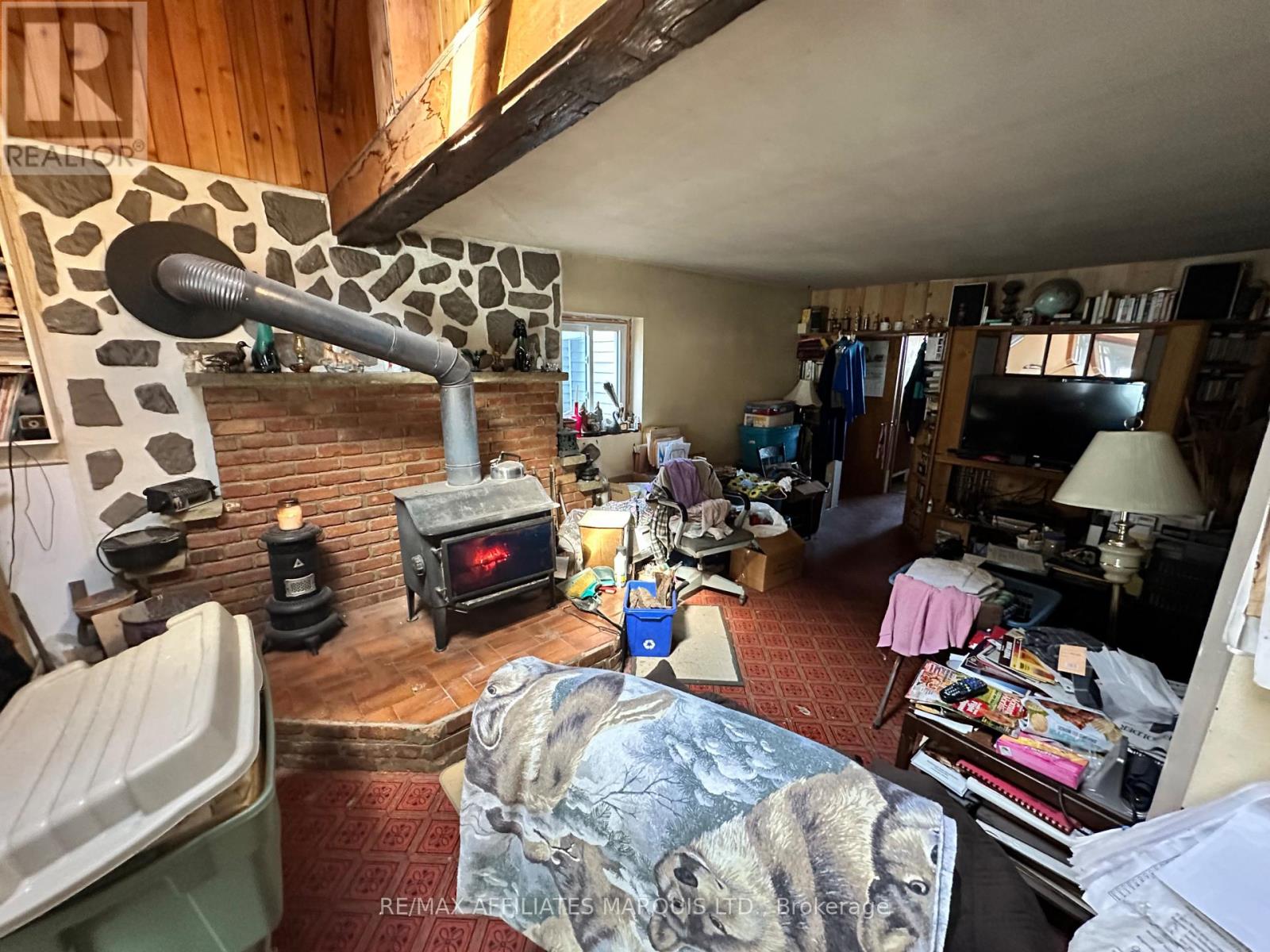 17440 Amell/ranald Geo Road, South Stormont, Ontario  K0C 2A0 - Photo 7 - X12049520