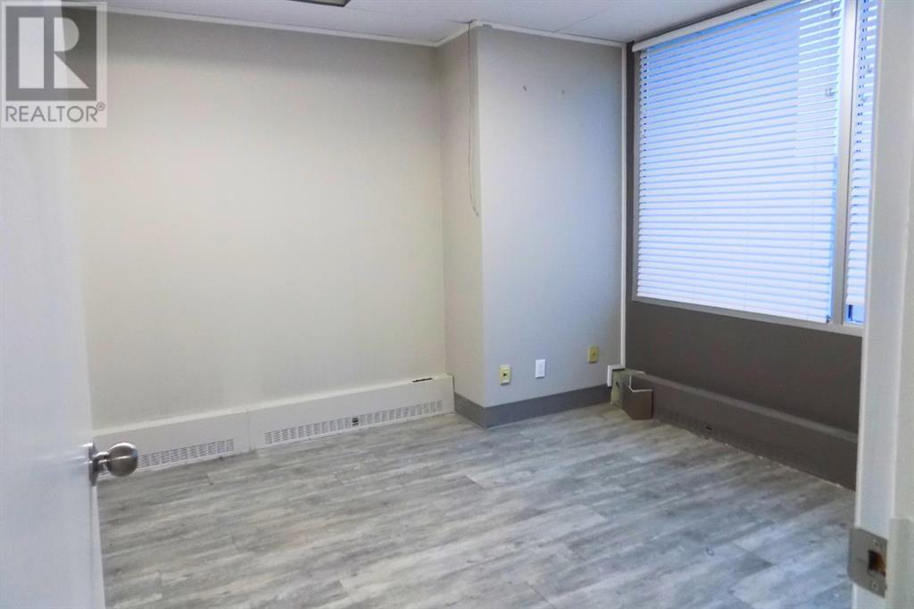 108-3, 9804 100 Avenue, Grande Prairie, Alberta  T8V 0T8 - Photo 3 - A2087339
