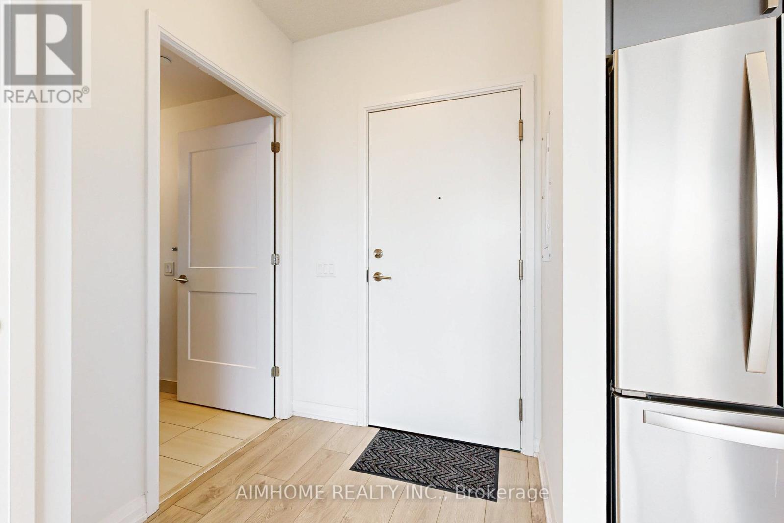 Property at 214 - 7895 JANE STREET image 3
