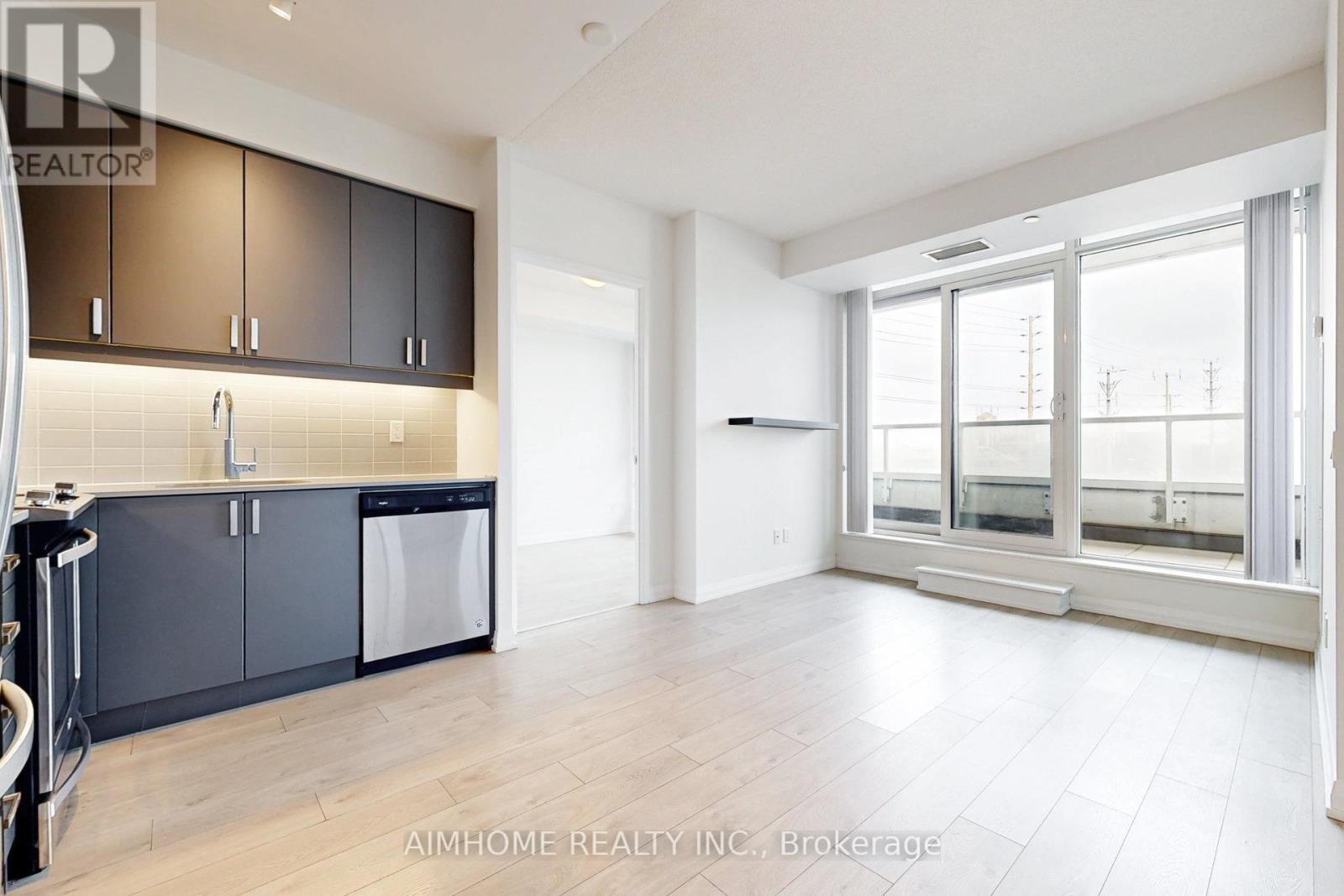 Property at 214 - 7895 JANE STREET image 4