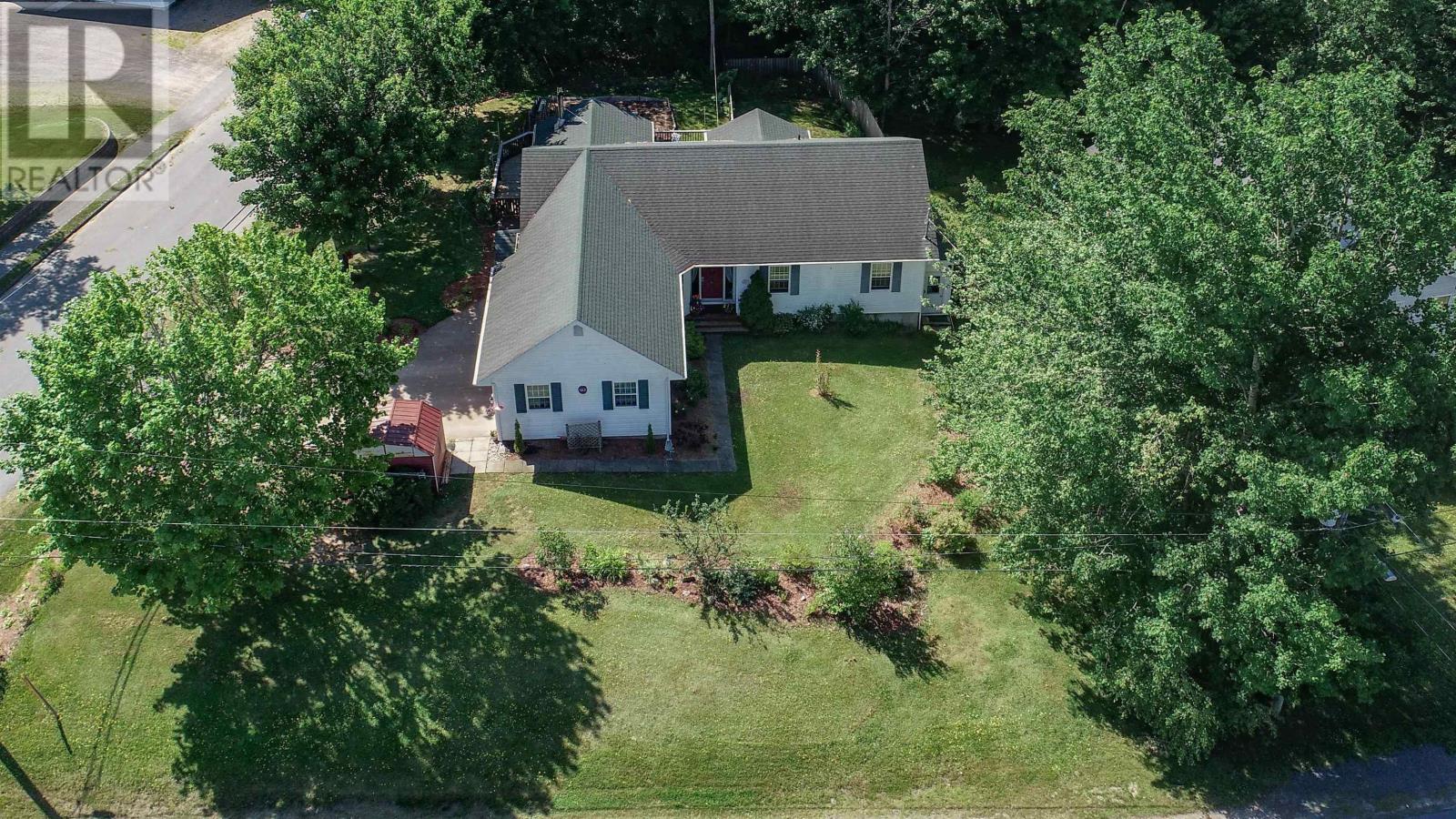 163 Orchard Street, Berwick, Nova Scotia  B0P 1E0 - Photo 2 - 202426662