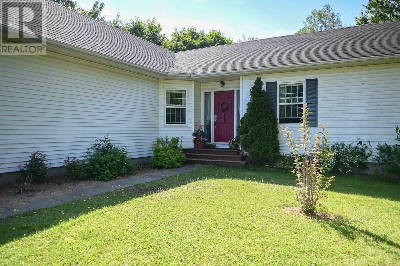 163 Orchard Street, Berwick, Nova Scotia  B0P 1E0 - Photo 3 - 202426662