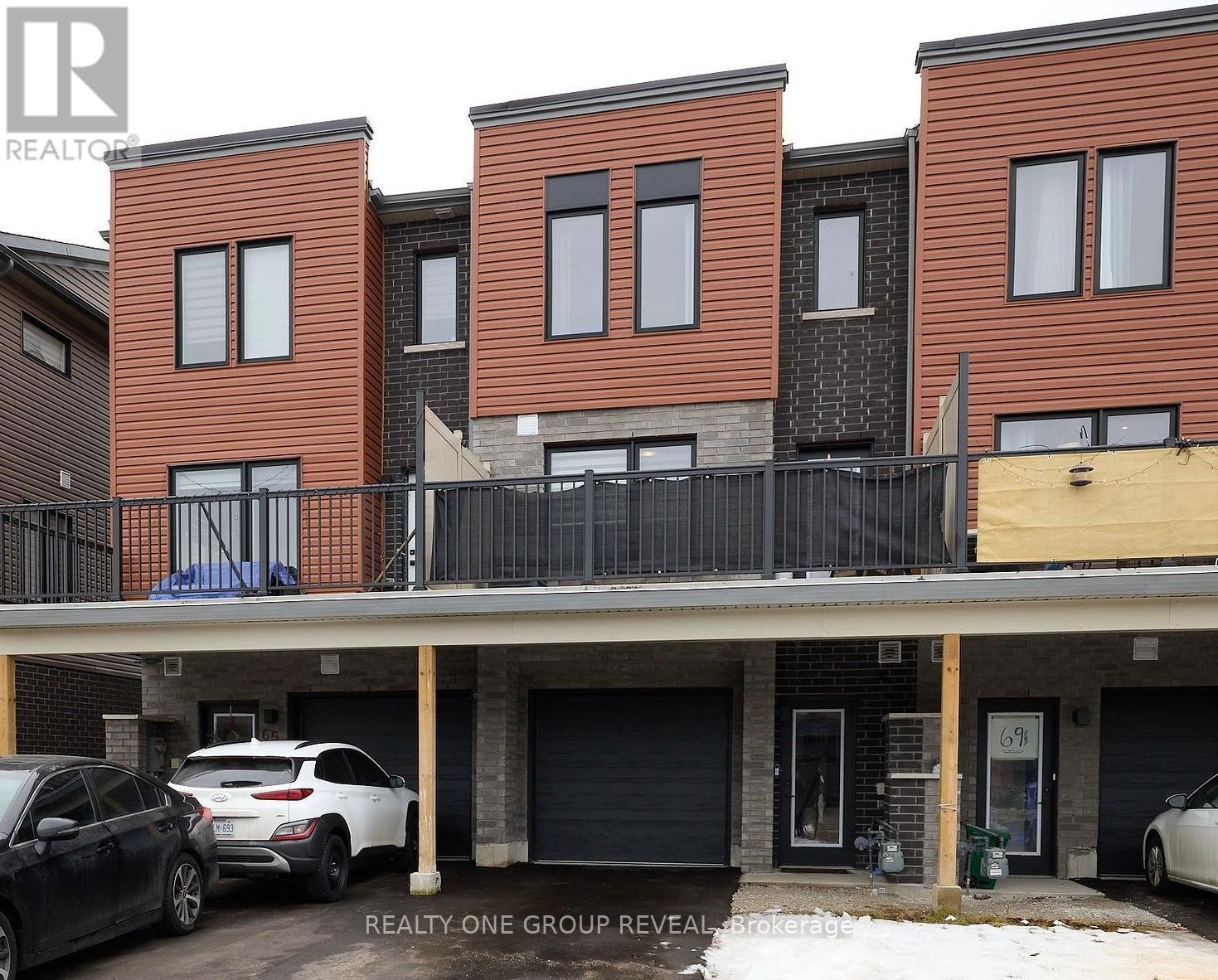 Property at 67 FAIRLANE AVENUE image 1