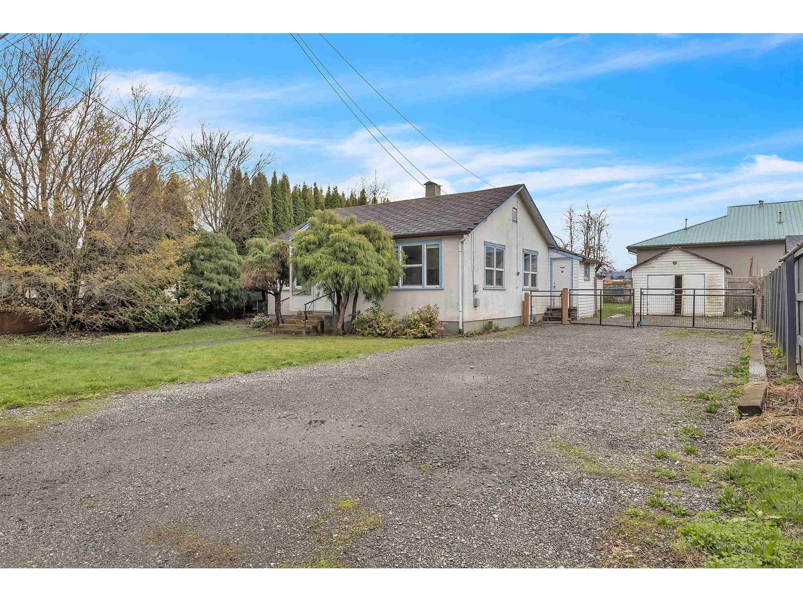 Property at 46060 FIFTH AVENUE image 4