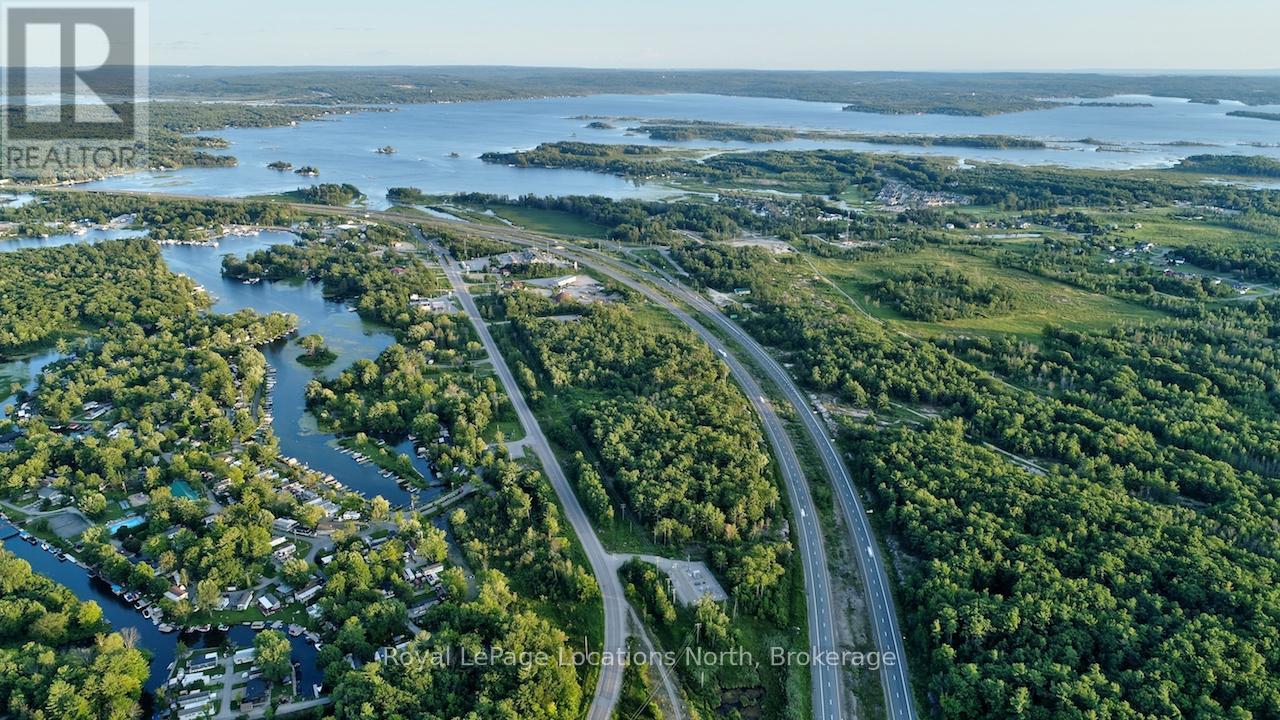 14 Pine Valley Road, Georgian Bay, Ontario  L0K 1S0 - Photo 2 - X12049642