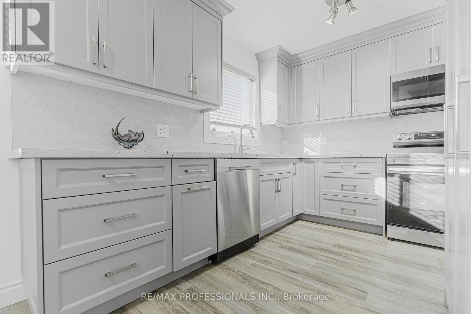 Property at 2416 MALCOLM CRESCENT image 1