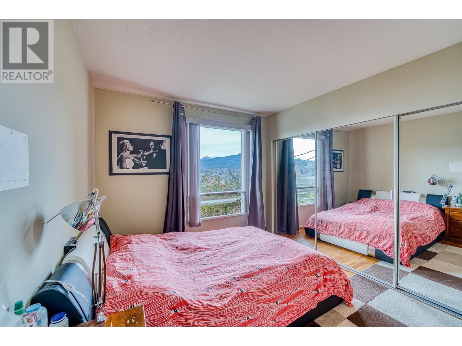 7345 Braeside Drive, Burnaby, British Columbia  V5A 1G2 - Photo 10 - R2977959