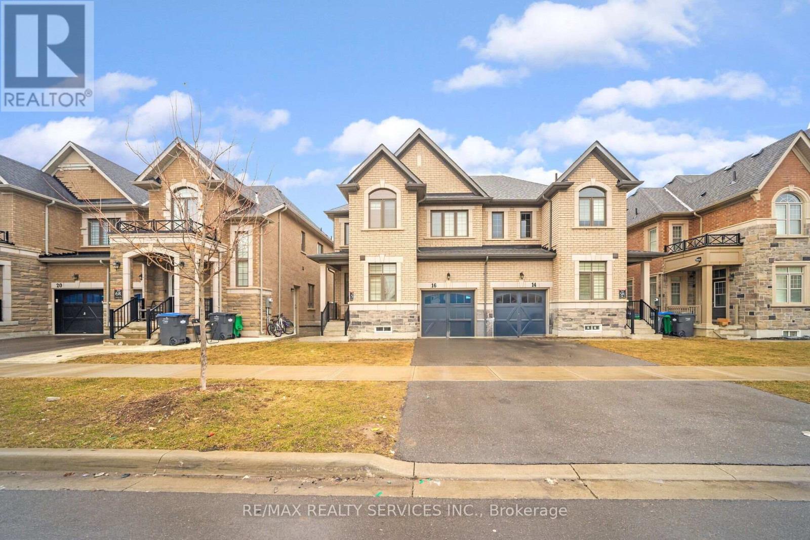 Property at 16 DOLOBRAM TRAIL image 1