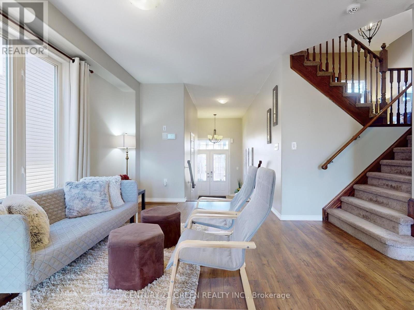 Property at 20 LAMBERT CRESCENT image 4