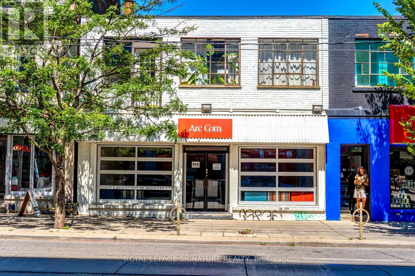 MAIN - 926 KING STREET W, Toronto, Ontario