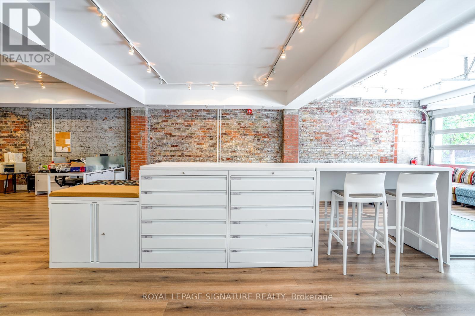 Main - 926 King Street W, Toronto, Ontario  M5V 1P5 - Photo 17 - C12049658