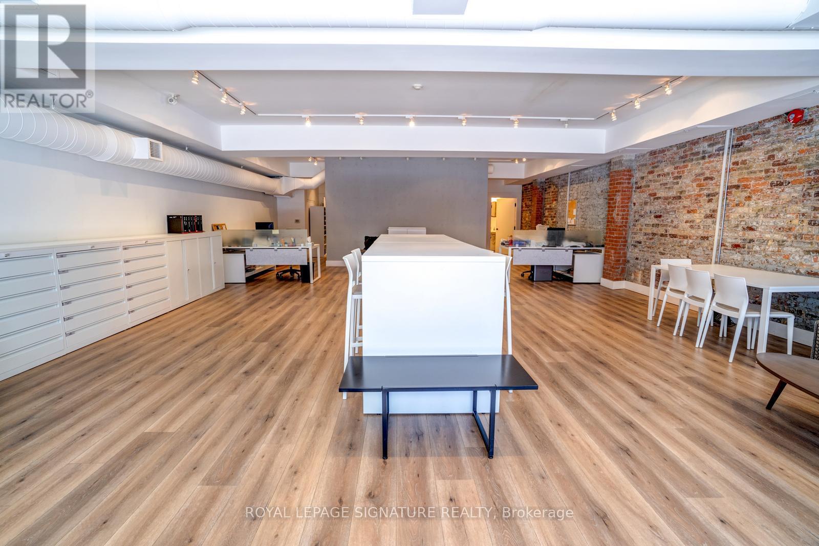 Main - 926 King Street W, Toronto, Ontario  M5V 1P5 - Photo 5 - C12049658