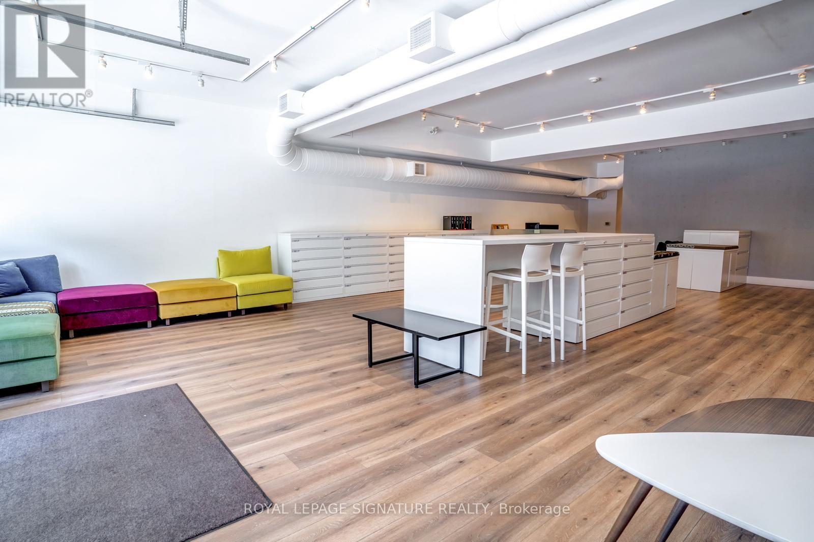 Main - 926 King Street W, Toronto, Ontario  M5V 1P5 - Photo 6 - C12049658